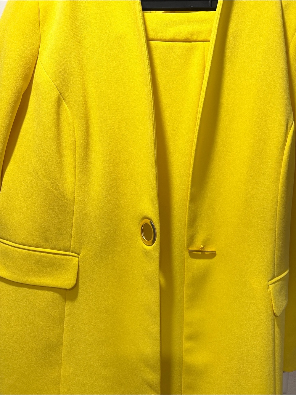 Women's Yellow Open-Front Blazer Jacket and pants by Kasper - Picture 9 of 11